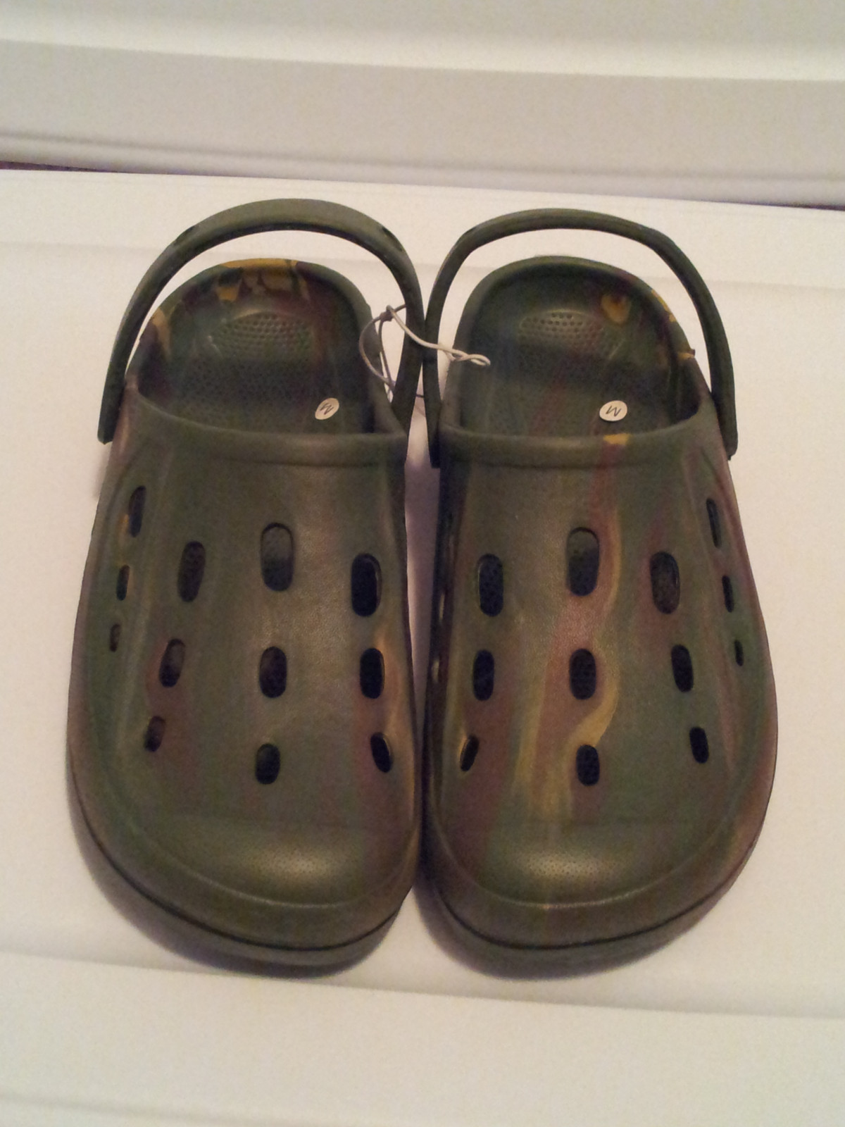 Camouflage Clogs Slip-On Shoes Size Men-9 Women-11 Moveable Straps Vented NEW