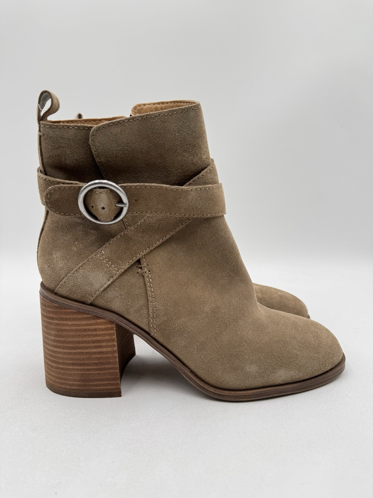 Crown Vintage Women’s Courla Bootie Sand Glaze Suede Size 10M