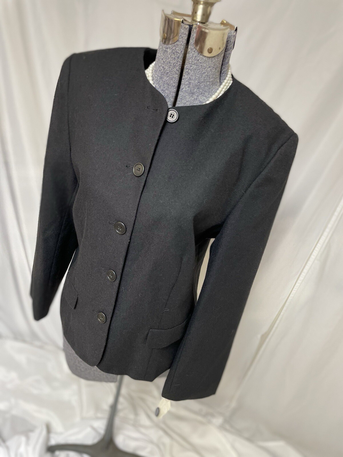 NEW Orvis Blazer Size 12 Black Wool True To Size Jacket Interior Pocket Lined