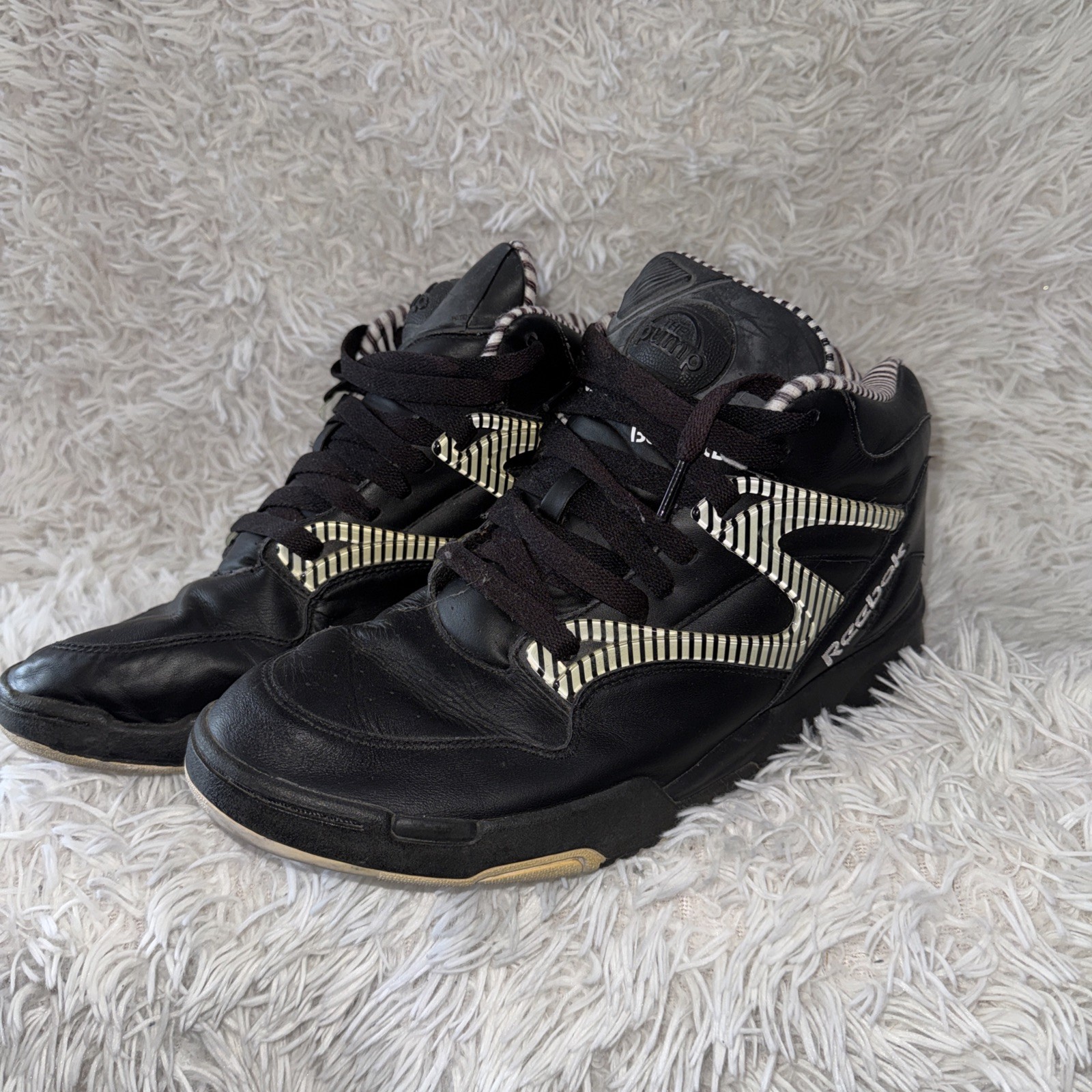 Reebok Men’s Pump Omni Zone II Basketball Shoes, Size 13 Black High-tops