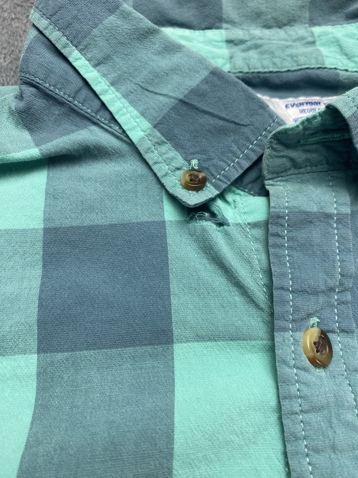 Old Navy Teal/Blue/Green Plaid Button Down Shirt Mens Regular Sz L