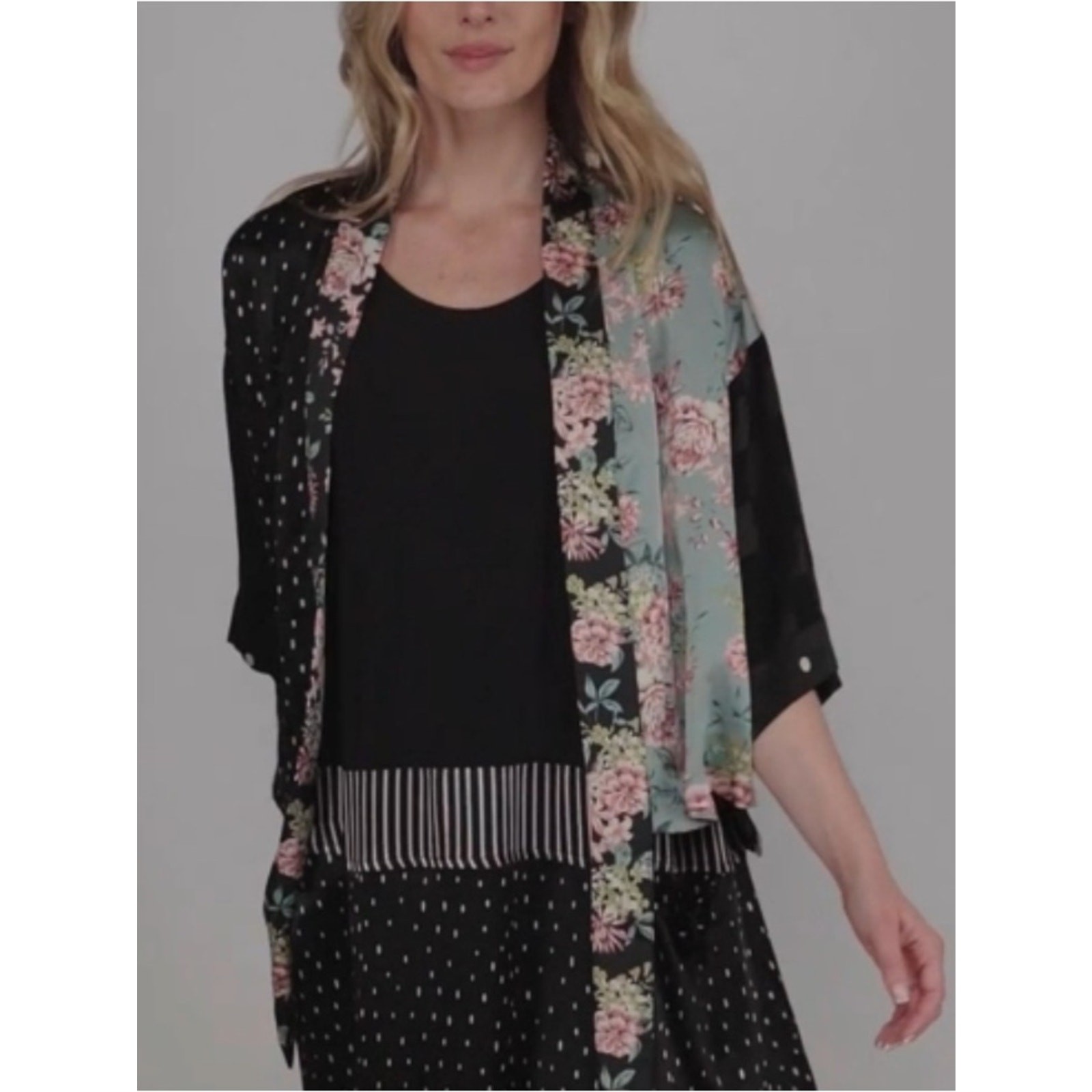 Alembika Layla Satin Kimono Toe Front Flowy Flowers Black Sz L