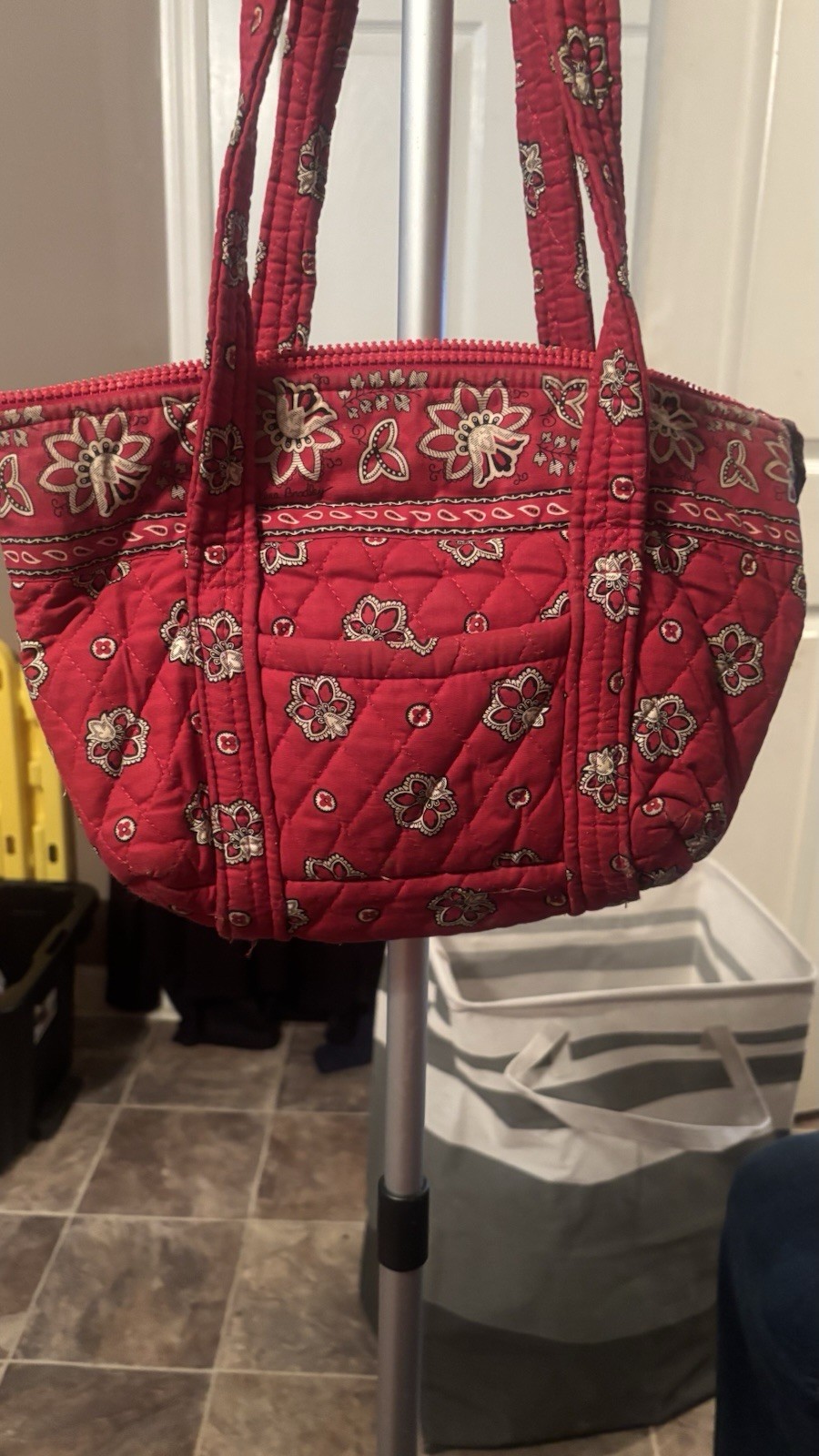 Vera Bradley Red Quilted Paisley Zip Tote Bag w/ Inner Pockets Double Handles