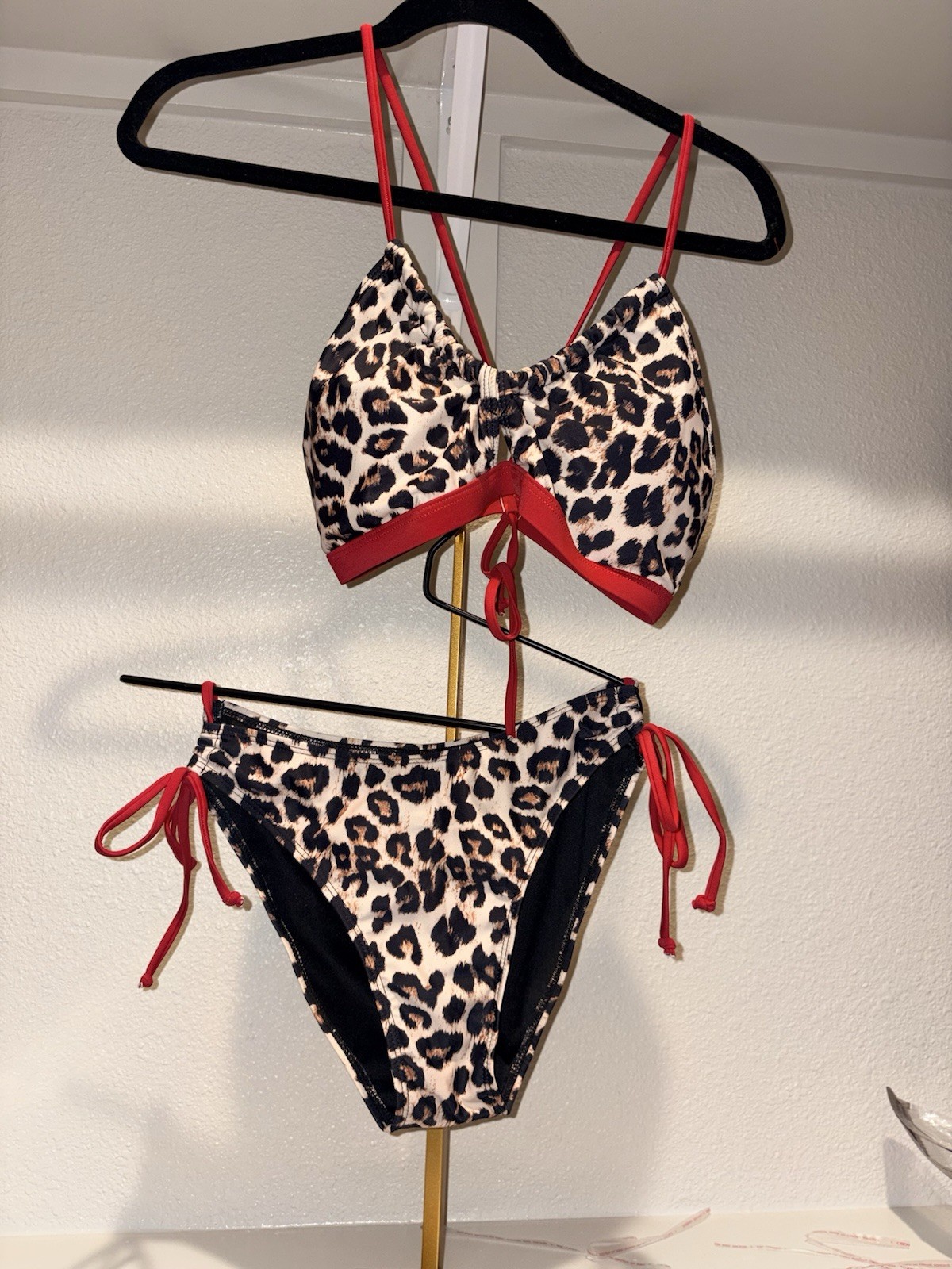 Women’s Multicolor Leopard Print 2-Piece Bikini Set Red Trim Tie Side M