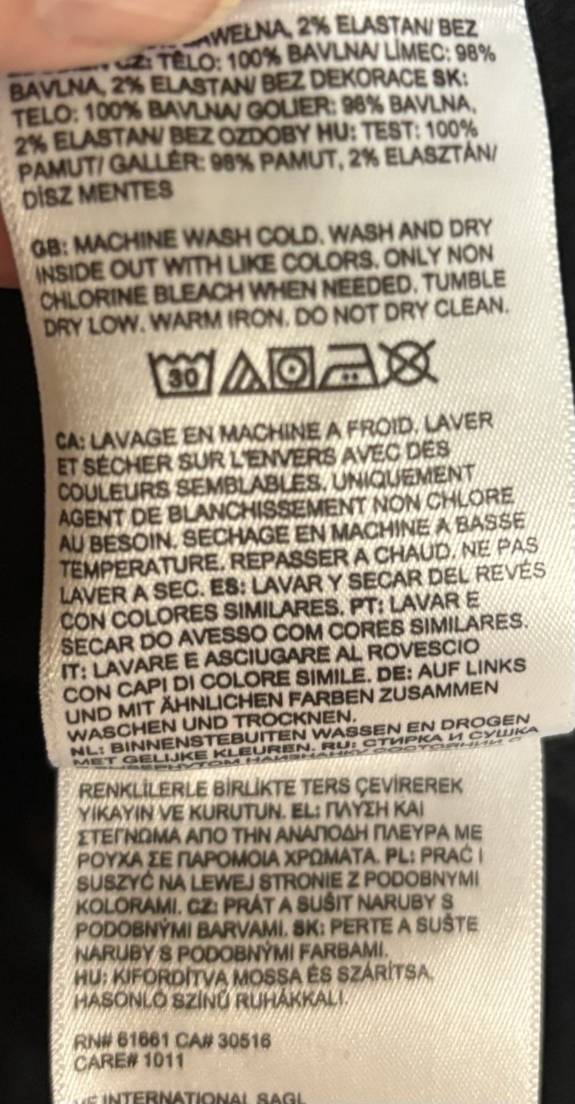 North Face Never Stop Exploring Black LOGO Circle Size Medium FLAW see Notes!