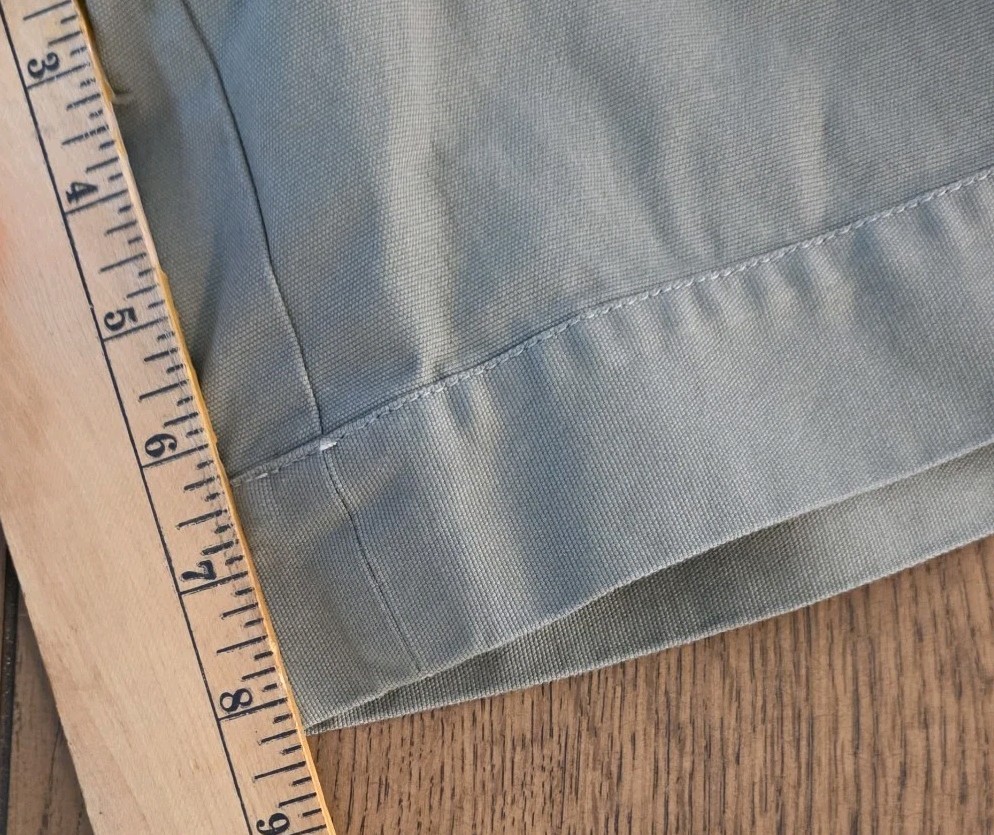 Christopher & Banks Women’s GreenShorts Relaxed High-Rise 10in Pockets Stretch