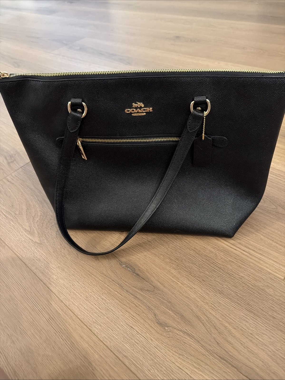 Coach F79608 Gallery Tote In Black Crossgrain Leather
