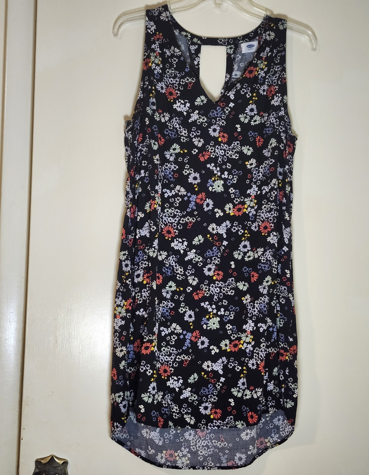 Old Navy Black Multicolor Floral Shift Dress L V-Neck Sleeveless Knee Rayon