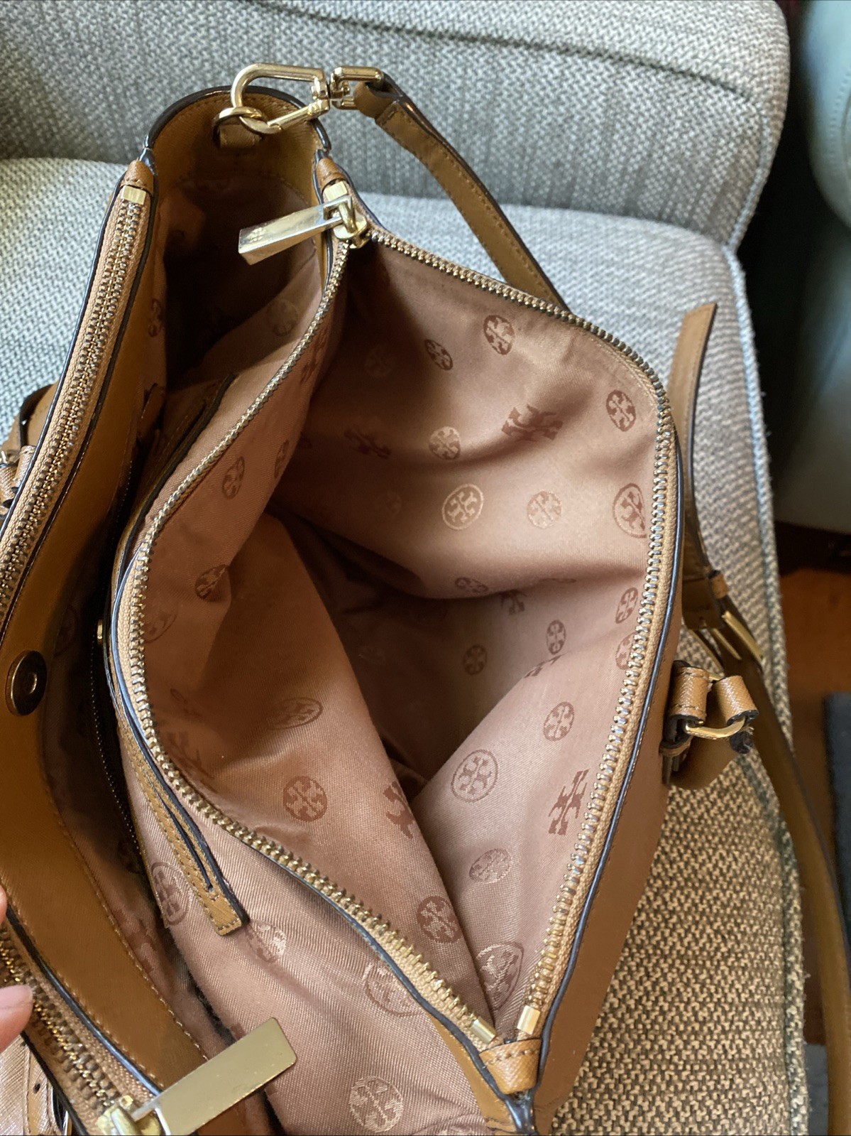 Tory Burch Robinson Tigers Eye Tan/Brown Saffiano Leather Handbag Satchel Nice