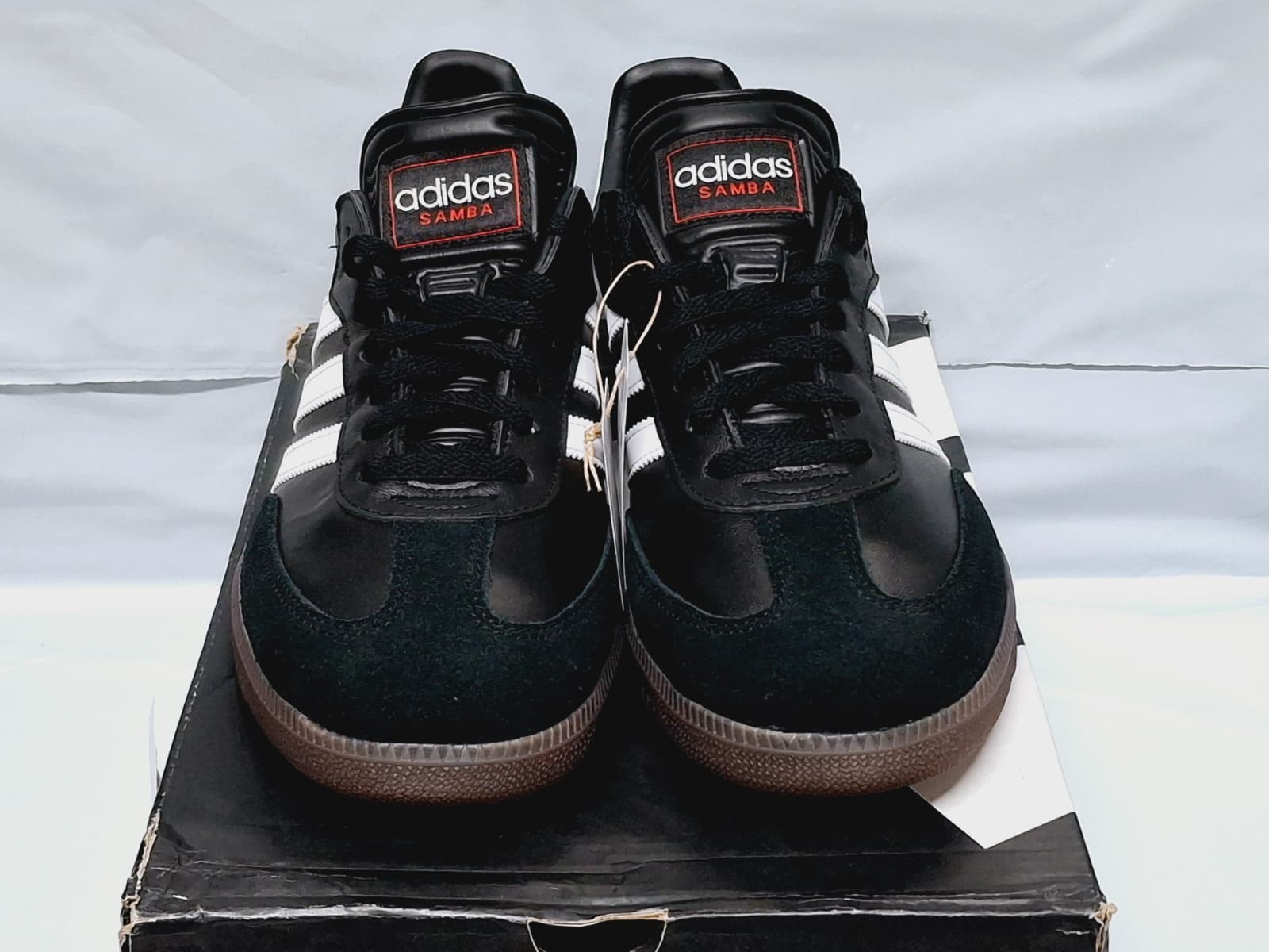 ADS-20 /Adidas Samba shoes, BLACK, size (10 US men-11US women) NEW/DAMAGED BOX