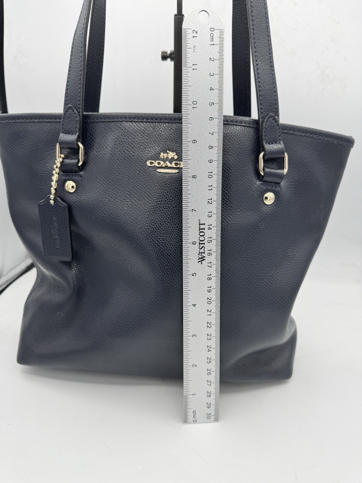 Coach Large Crossgrain Leather Tote for Women – Black (F79608)