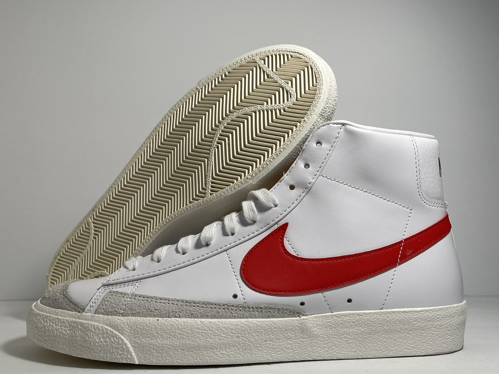 Nike Blazer Mid ’77 Vintage White/Habanero Red 2022 Men’s Size 11 US Sneakers