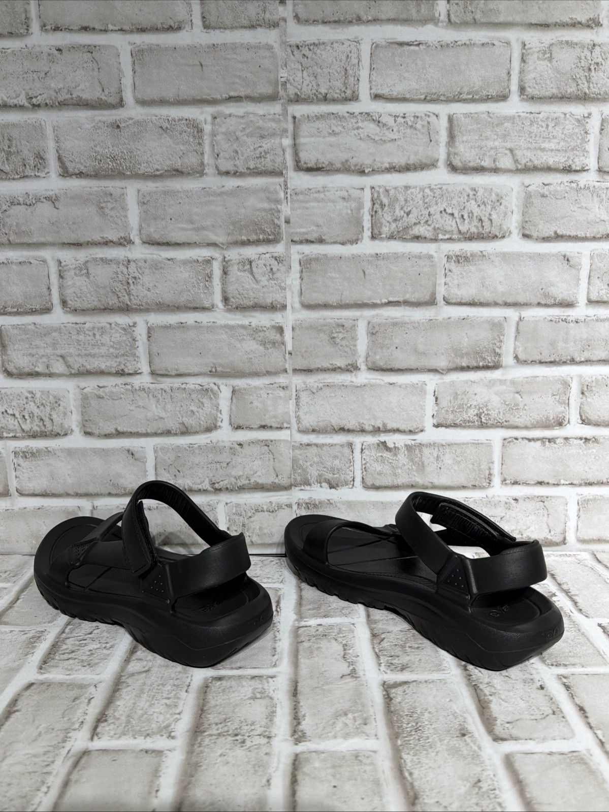 Teva Men’s Hurricane Drift Hiking Outdoor Sandals Black 1124073/BLK Sz 7