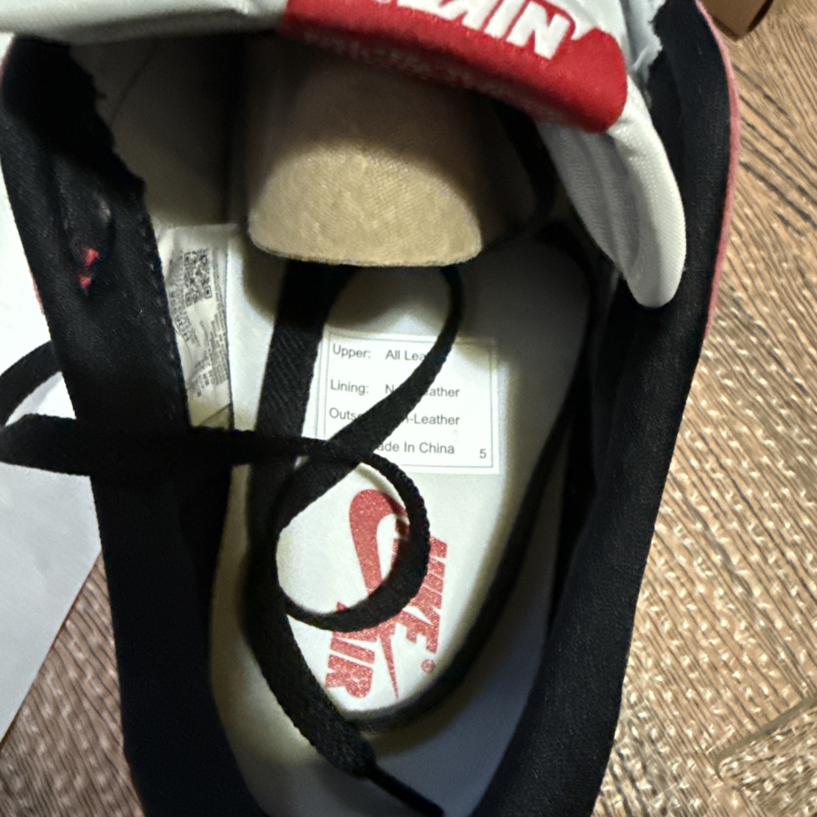 Jordan 1 Low OG Chicago⁠