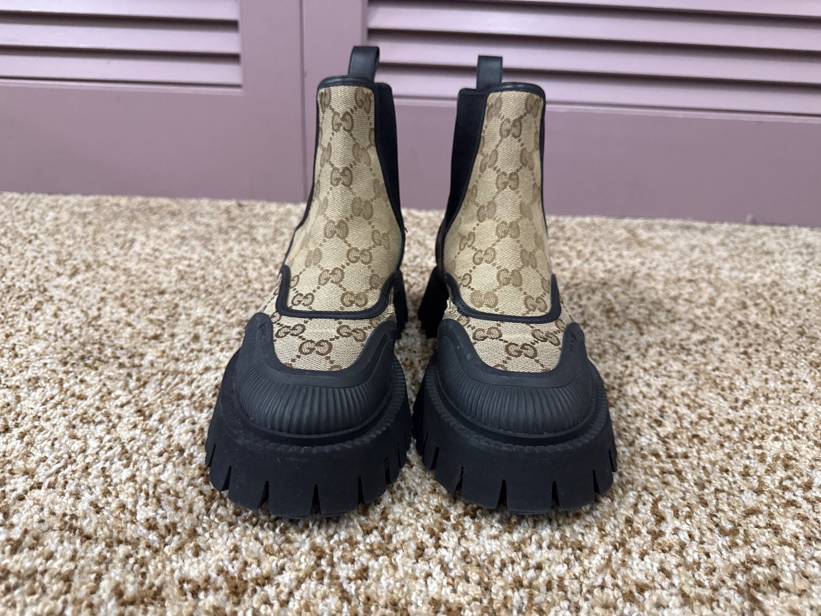 GUCCI women’s GG canvas Chelsea ankle boots Beige Ebony EU 37 US 7 $1150