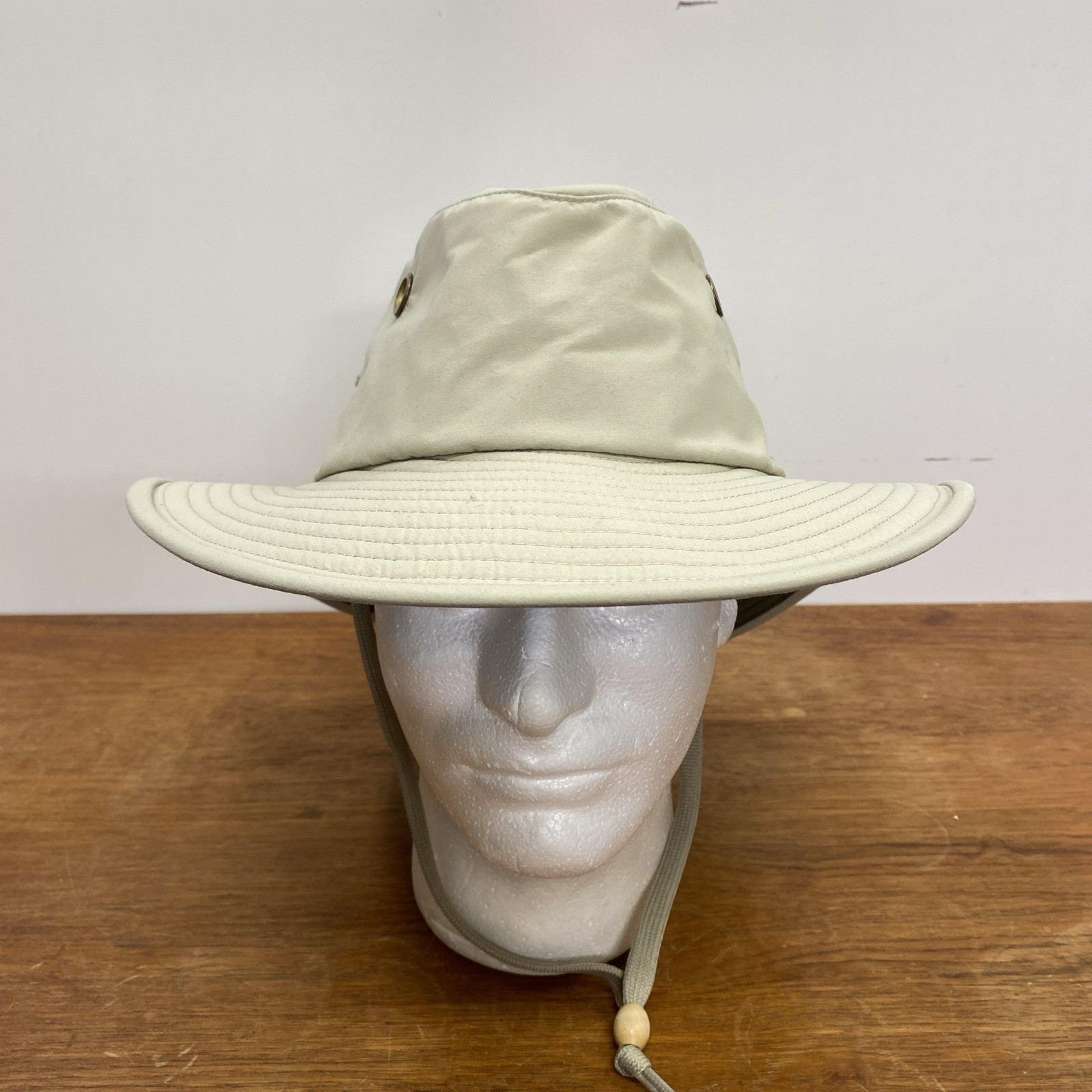 The Tilley Hat Endurables Size 7? 22” Khaki Sun Hat Safari Travel Made in Canada