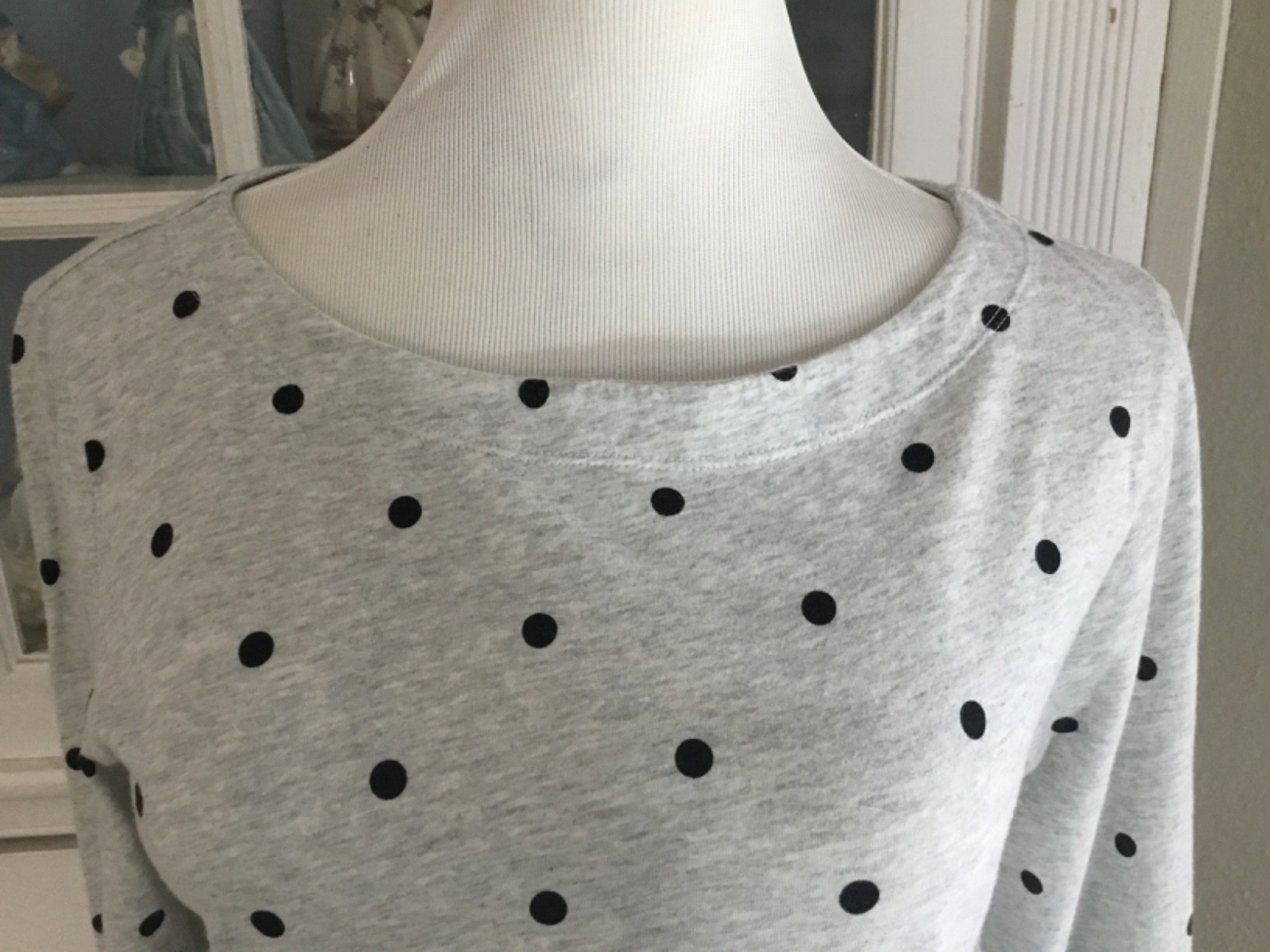 Old Navy Gray Black Polka Dot 3/4 Tie Sleeve Detail Pullover Top S EUC