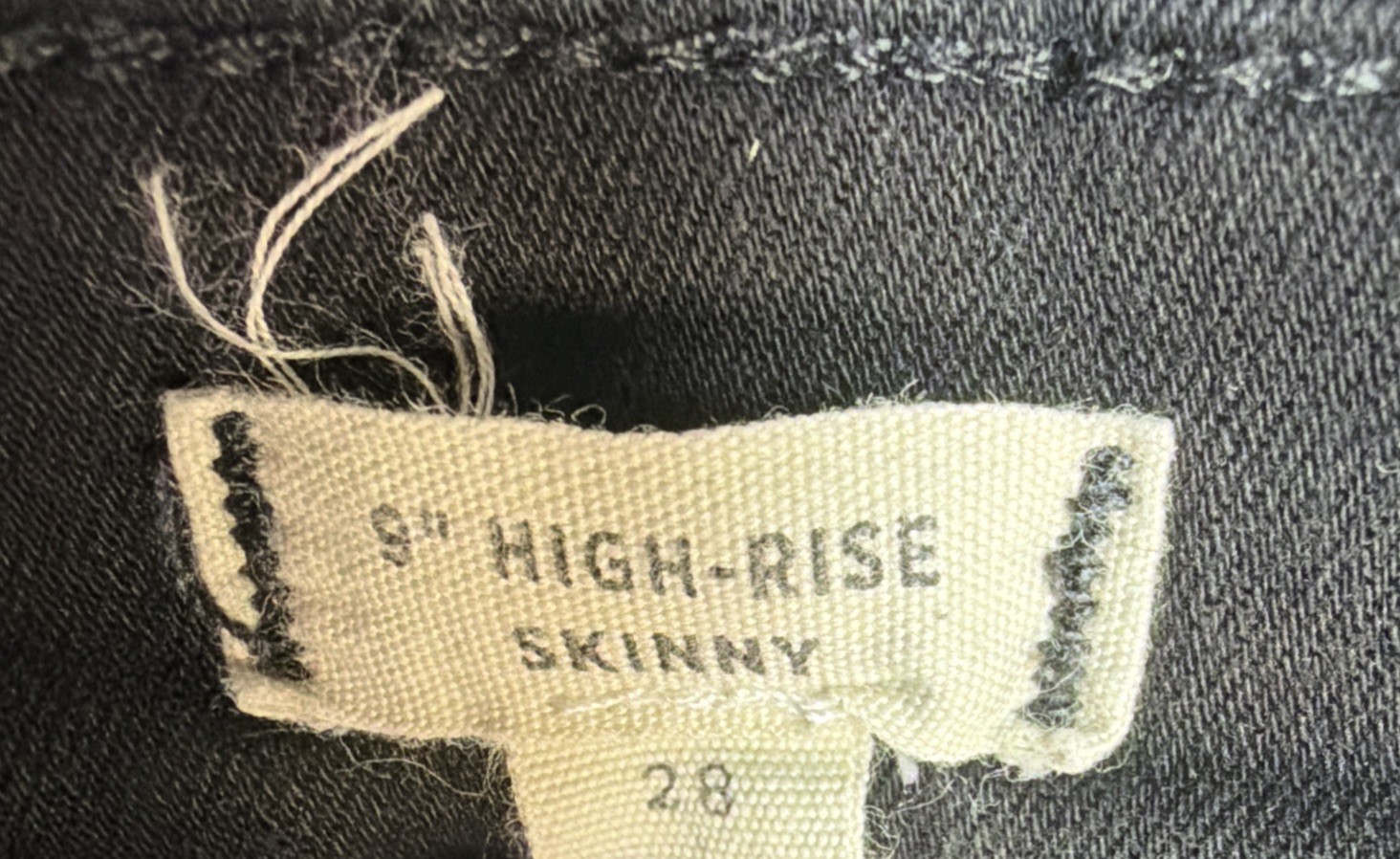 Madewell Womens Size 26 Roadtripper Jeans Black Five Pocket Mid Rise Skinny Leg