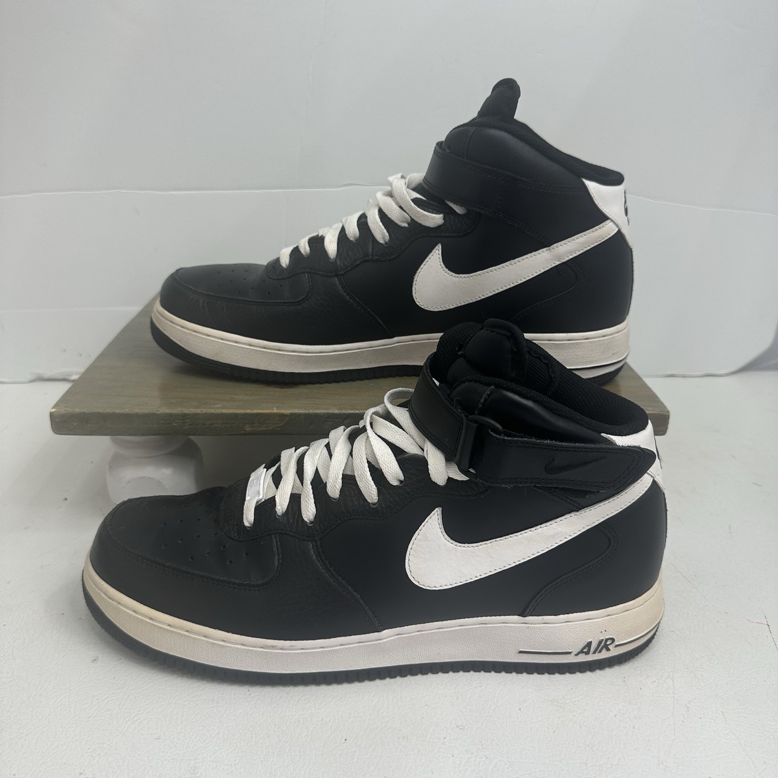 Nike Air Force 1 Mid ’07 Black 2011 US Men’s size 14 315123-010 *vintage* Lace