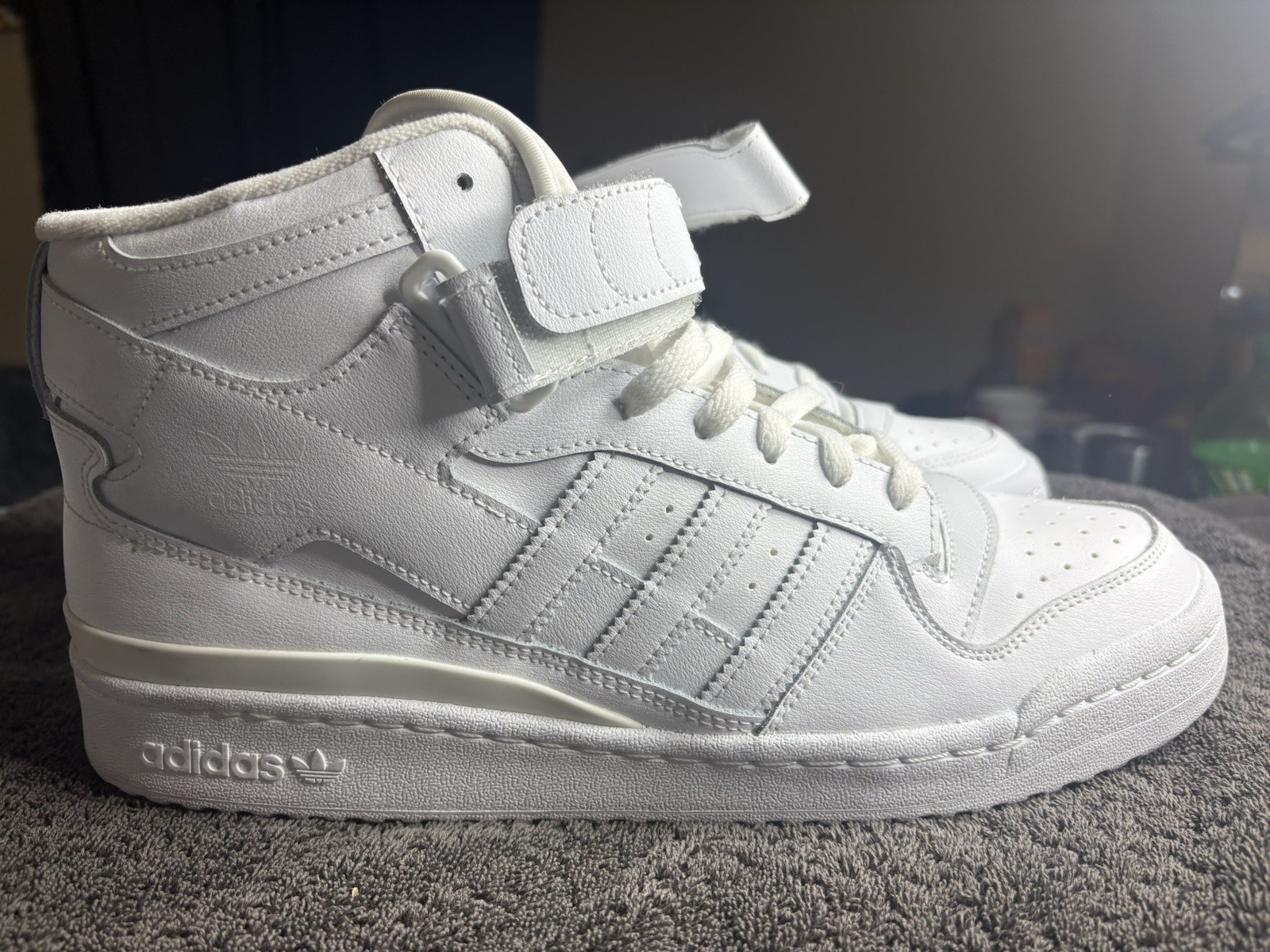 adidas Forum Mid Triple White Men’s Leather Mid Top Sneakers FY4975