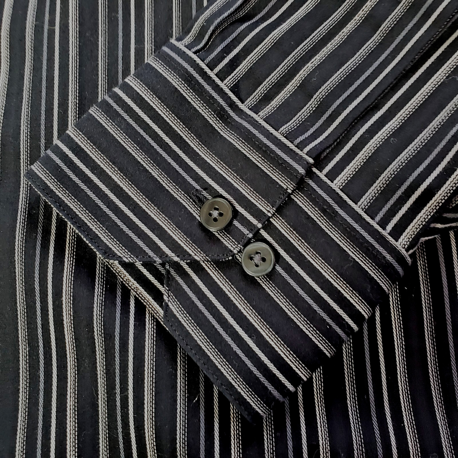 NEW Men’s Axcess Essentials, Black and Gray Striped Long Sleeve Shirt, Size Med.