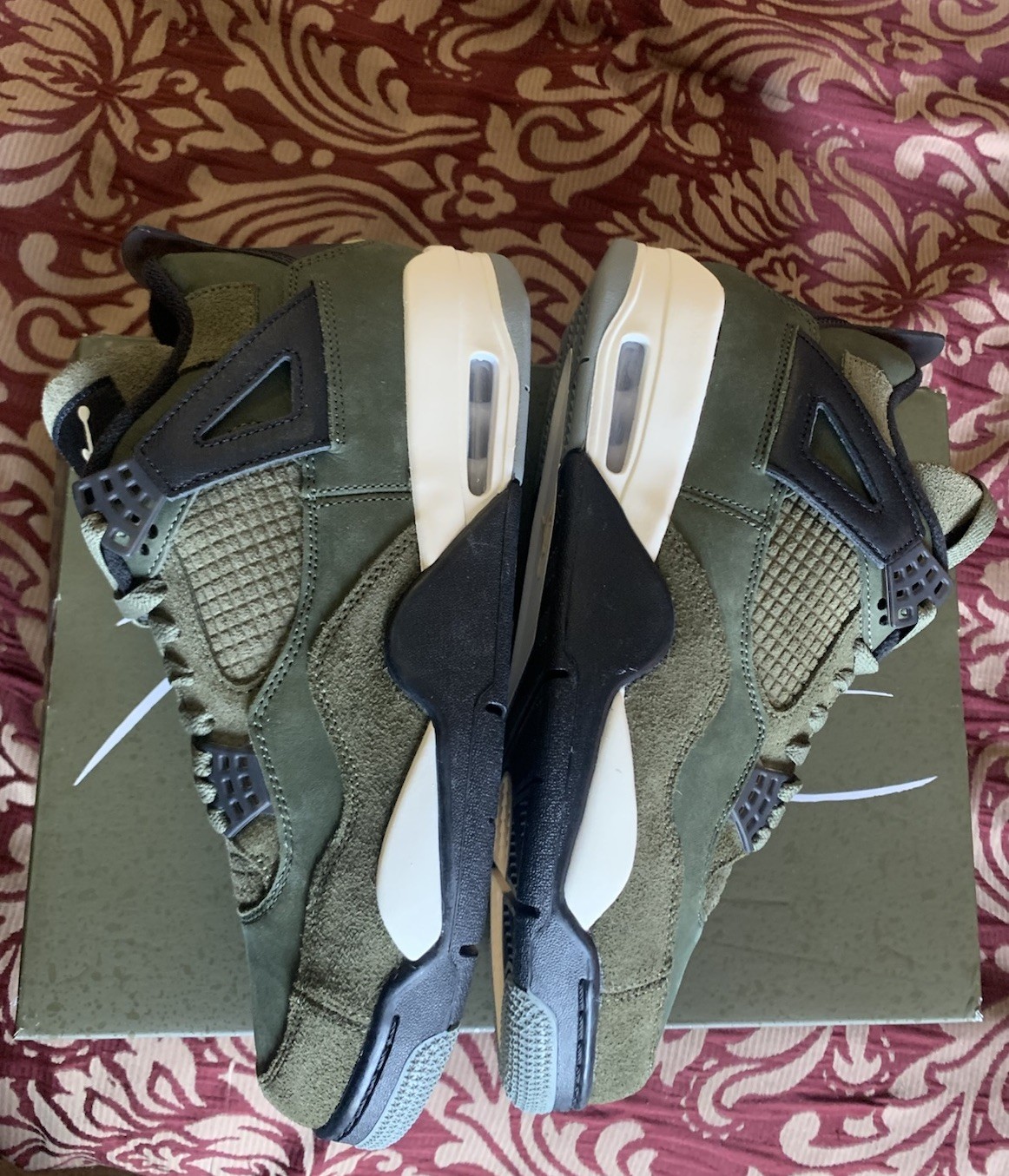 Size 10 – Jordan 4 SE Retro Low Craft – Olive W/ *FREE SHIRT INCLUDED*