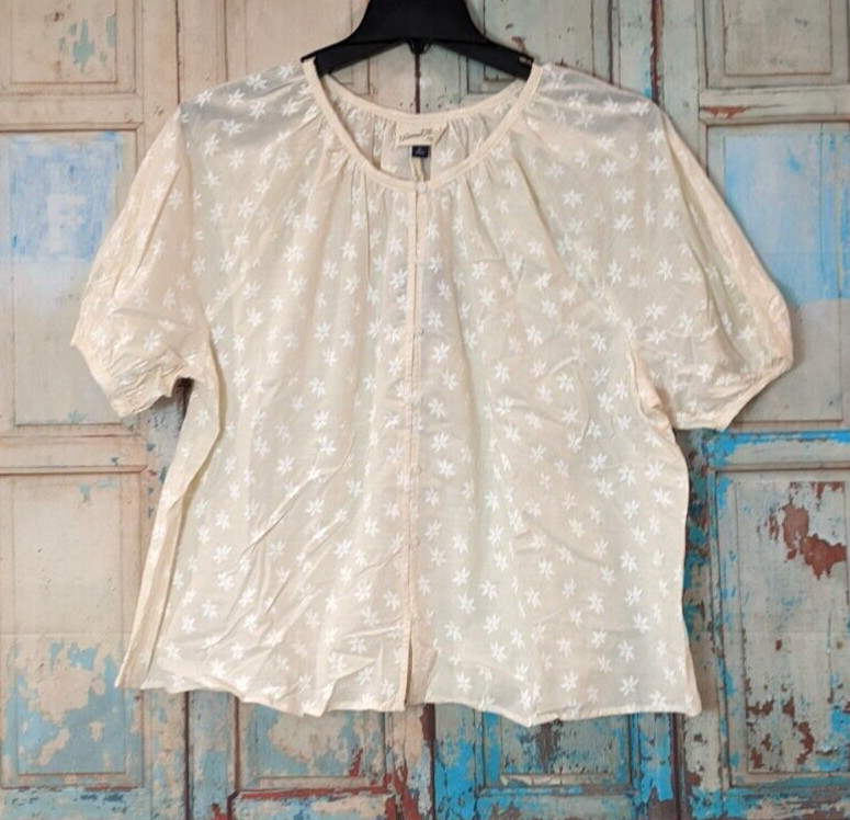Universal Thread Womens Size XXL Cream White Floral Puff Sleeve Button Front Top