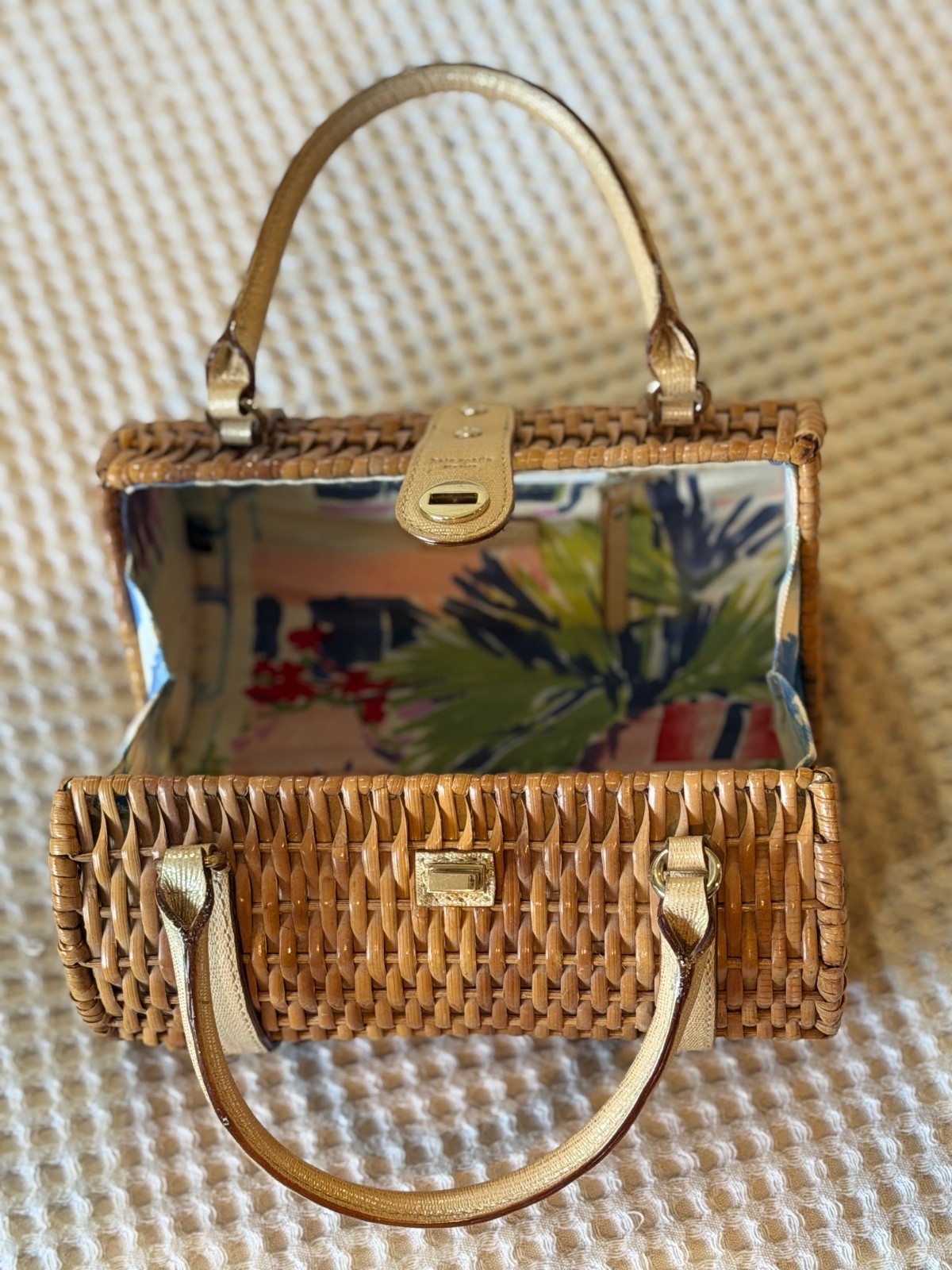 Kate Spade New York bamboo rattan log purse EXCELLENT used condition!