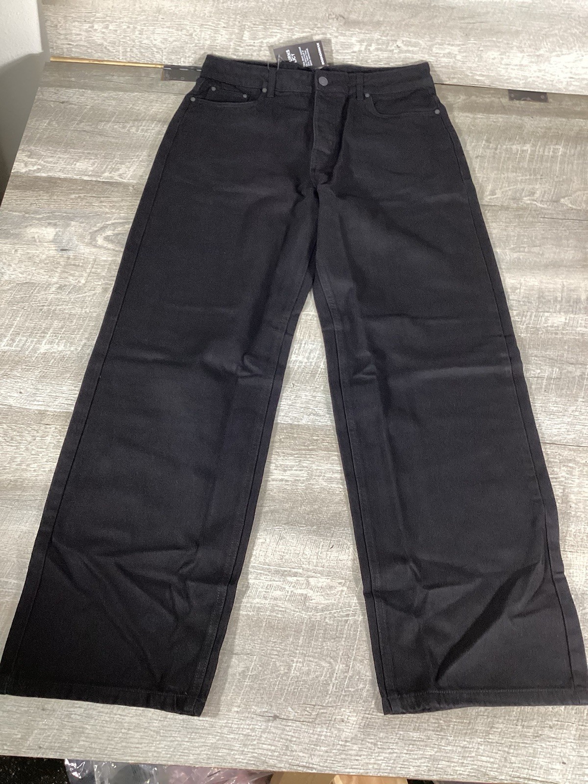 BoohooMAN Mens Black Relaxed Fit Jeans Size 34 Tall Rigid Denim Pants NWT