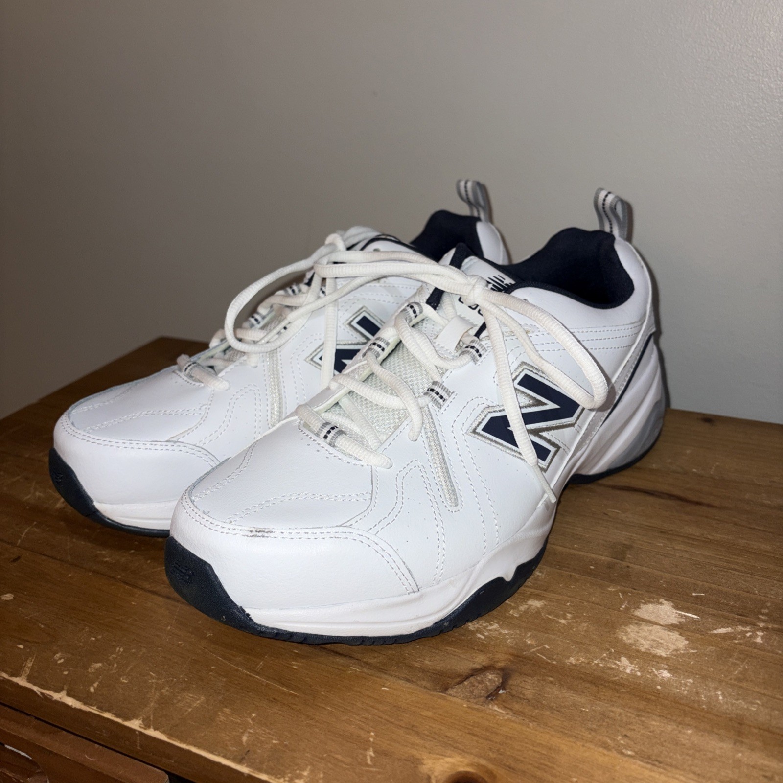 New Balance Men’s Wide 608 Shoe Size 10.5 2E White and Navy Blue