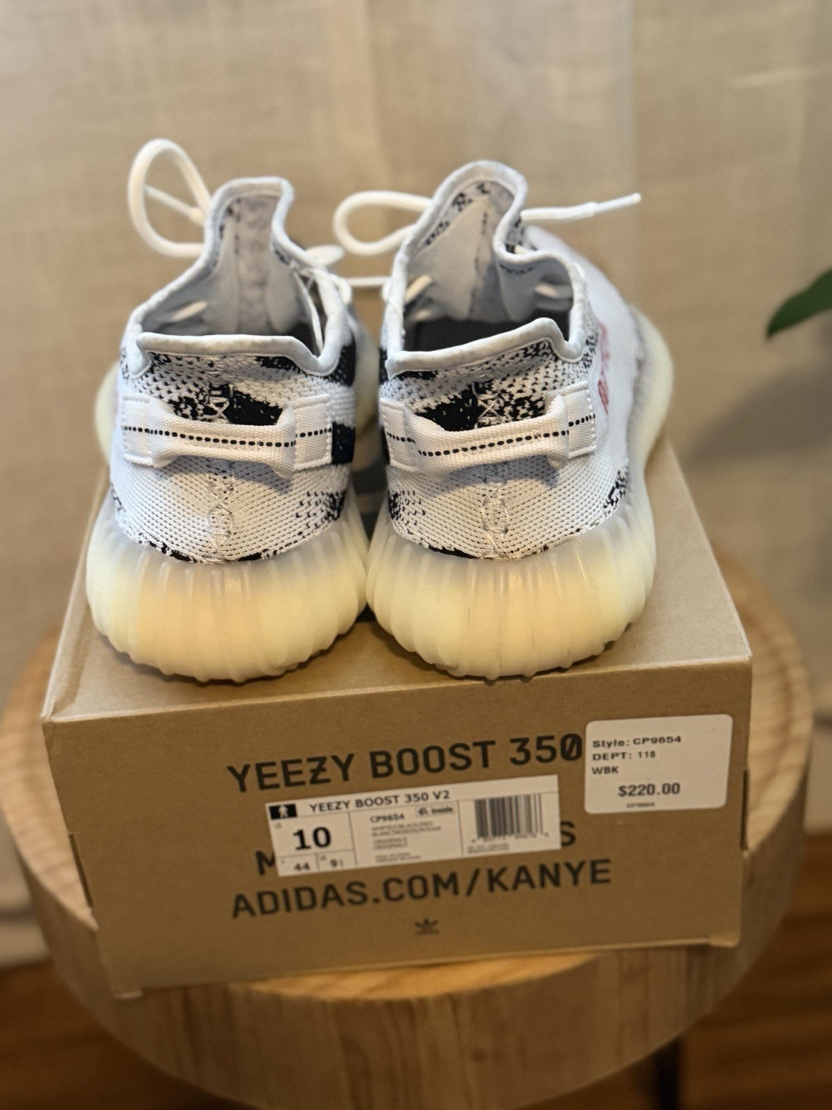 10 – Adidas Yeezy Boost 350 V2 Zebra White/Core Black/Red Primeknit CP9654 2017