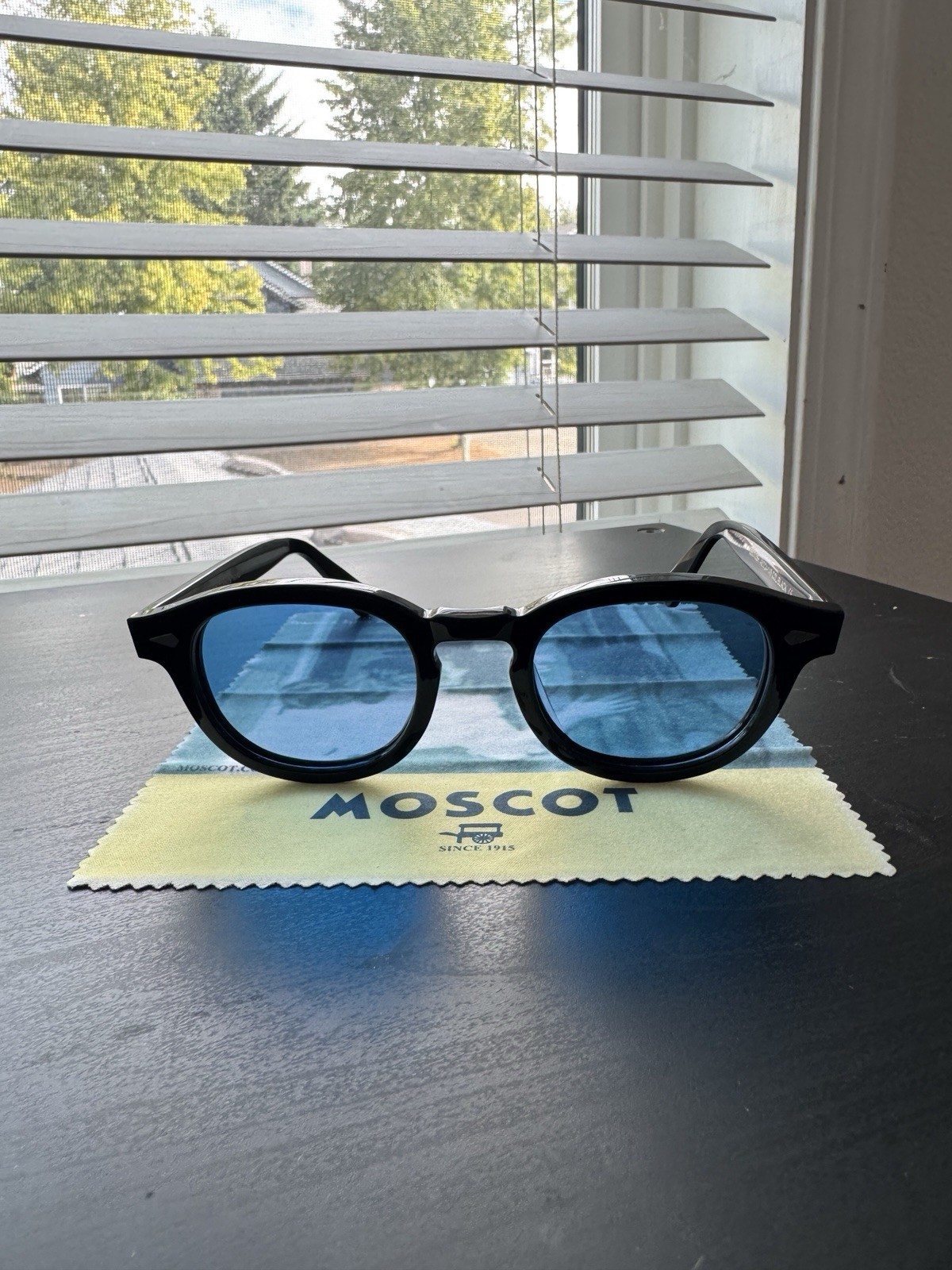 Moscot Lemtosh Deep Blue Lens Sunglasses Brand New Full Kit