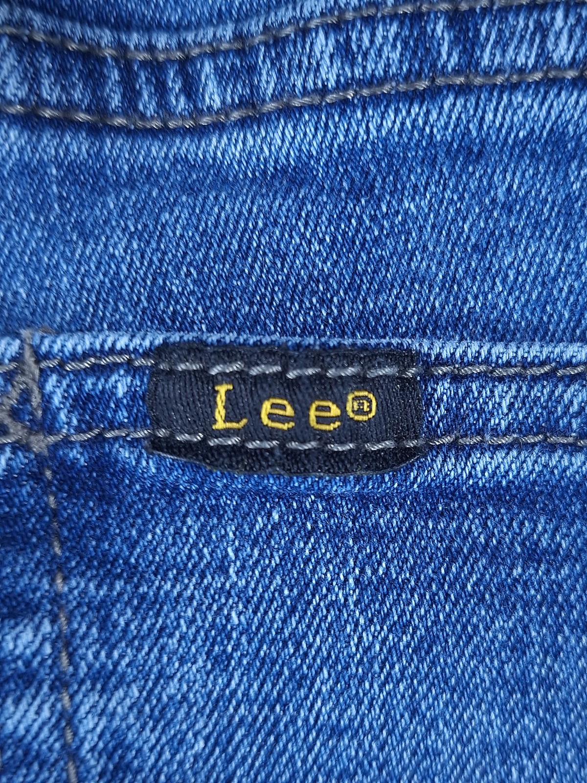 Lee Extreme Motion MVP Jeans Mens 42×32 Blue Dark Wash Stretch Straight Leg