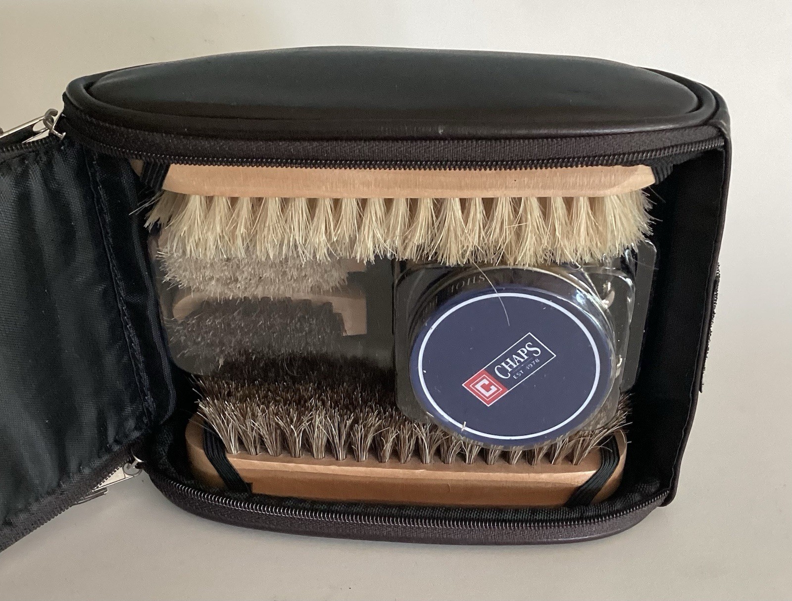 Deluxe Professional Shoe Shine & Leather Care Kit – 15+ Pieces
