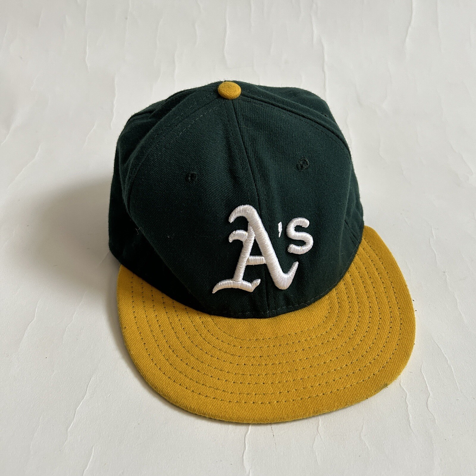 Oakland Athletics A’s New Era 59FIFTY MLB Fitted Cap Hat Size 7 1/8 Made In USA