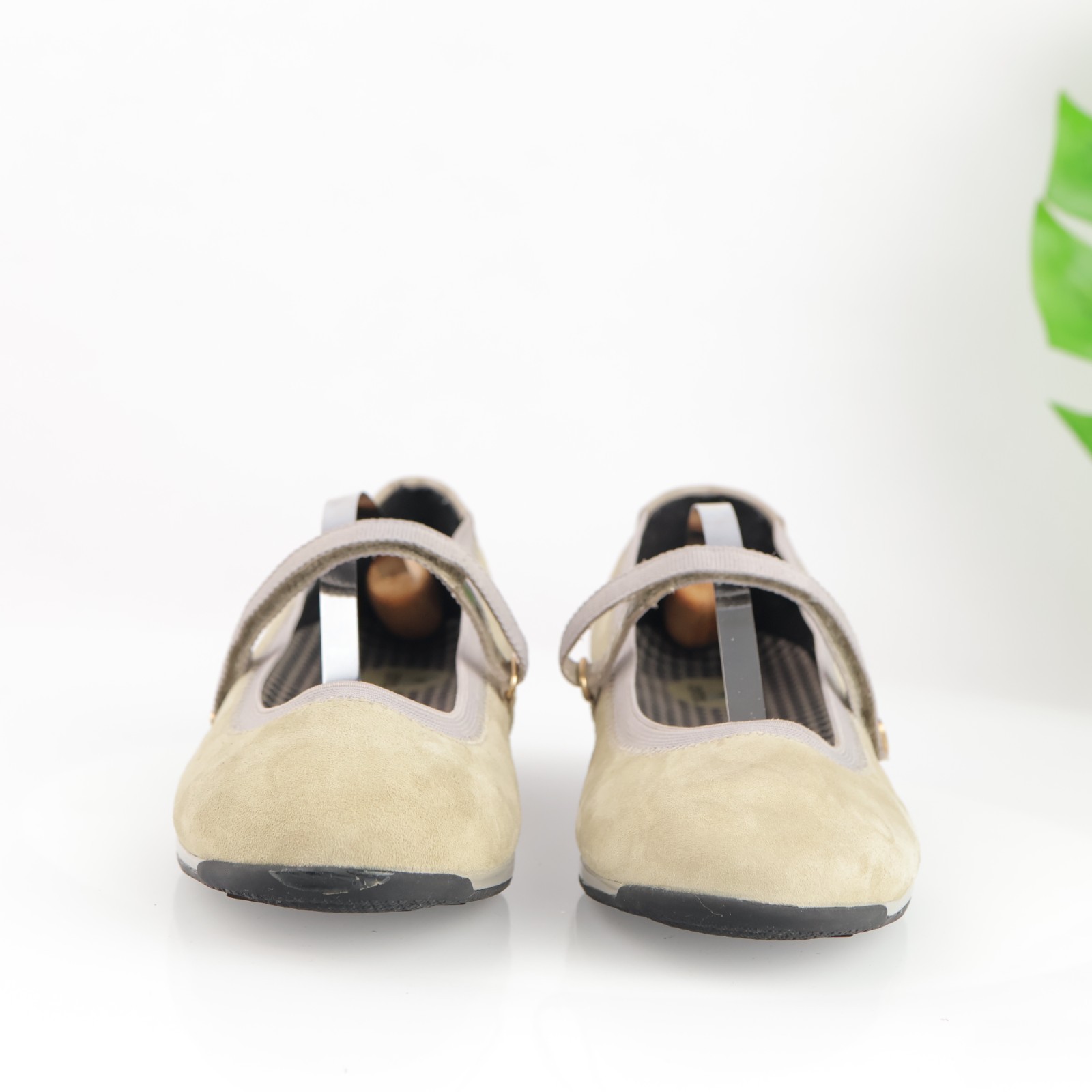 Aetrex Womens Caroline Mary Jane Shoes Size 9 WIDE Beige Tan Comfort Sporty Flat