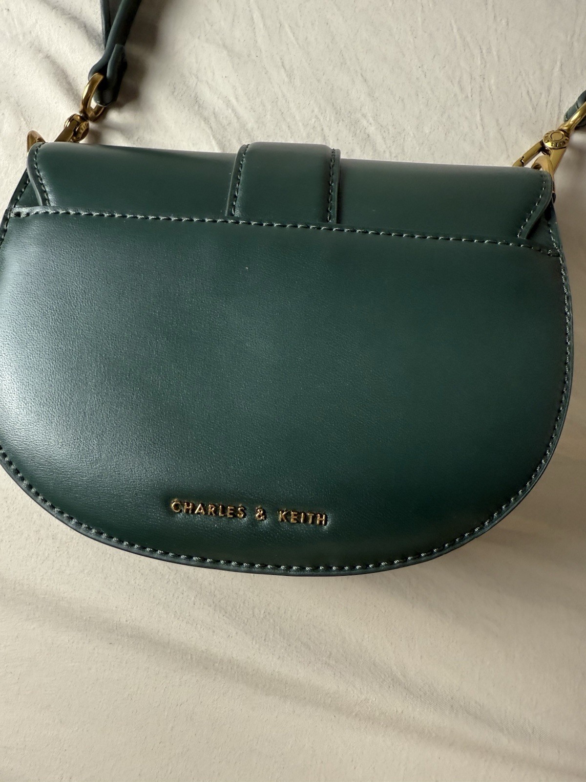 Charles & Keith Cross Body Handbags Leather Shoulder Bag Mint Condition