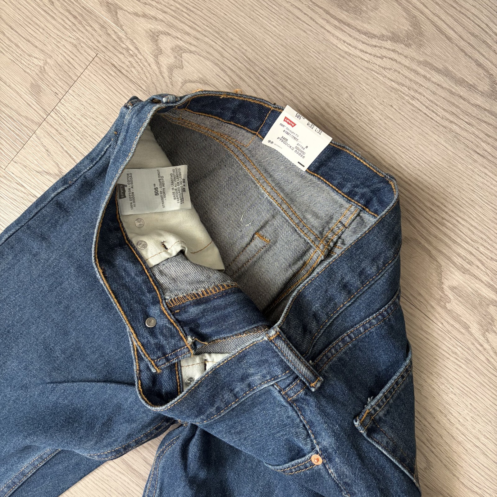 NOS VTG Levi’s 505 Straight Fit Medium Stonewash Denim Blue Jeans 32×32