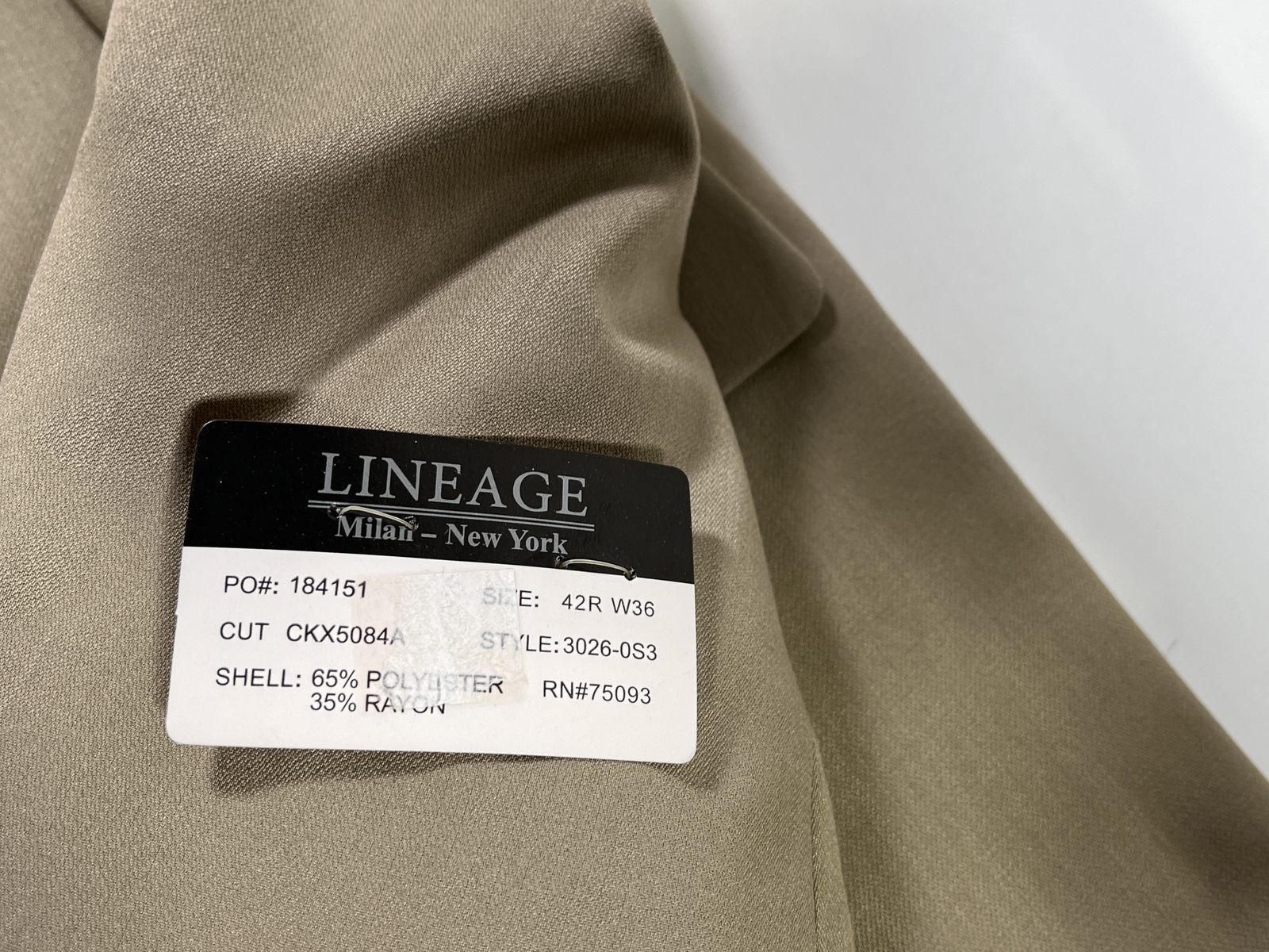 Mens Lineage Beige 3 Button Suit Size 42R 36W NEW