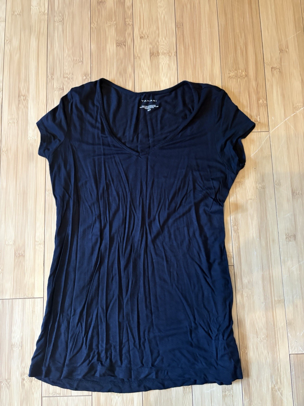 Tahari Black V-Neck T-Shirt Size Woman’s Small