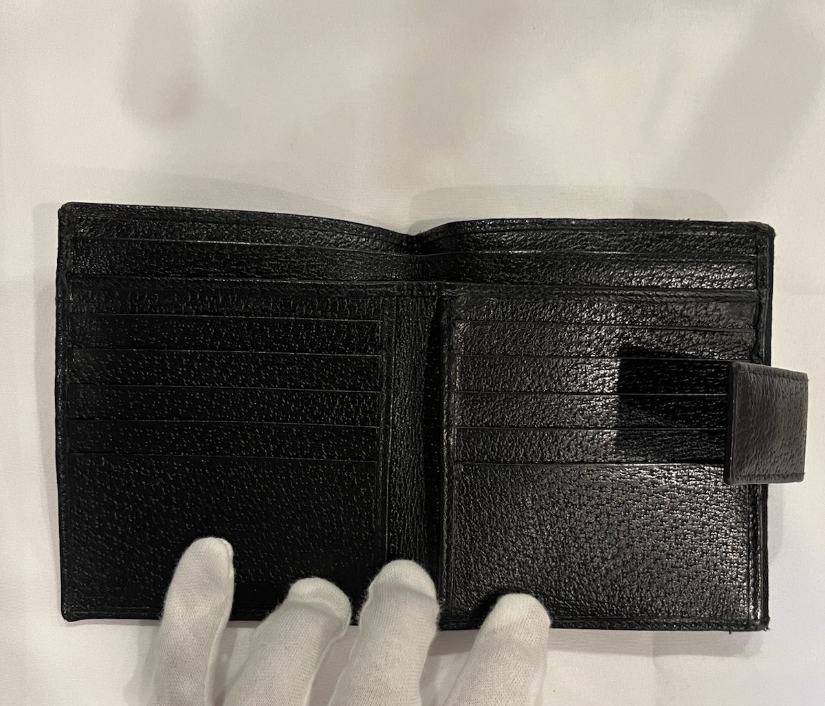 Gucci GG Canvas bifold wallet black