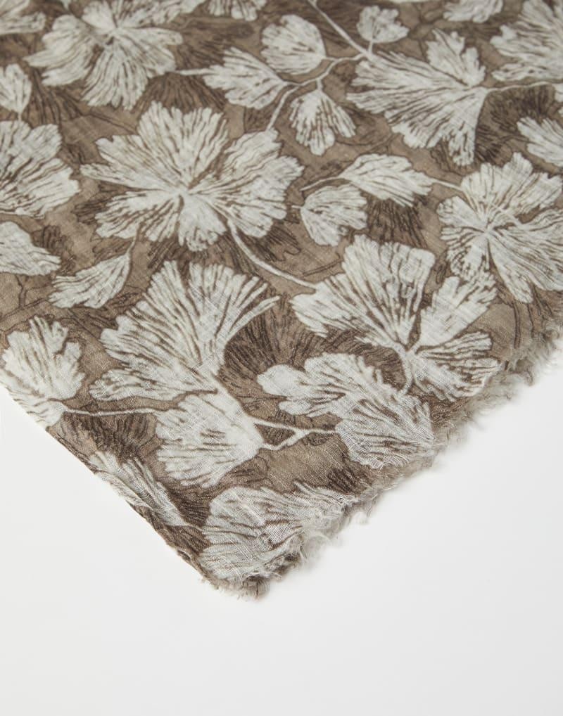 BRUNELLO CUCINELLI WOMEN’S GREEN AND WHITE LINEN FLORAL SCARF MSRP $2195