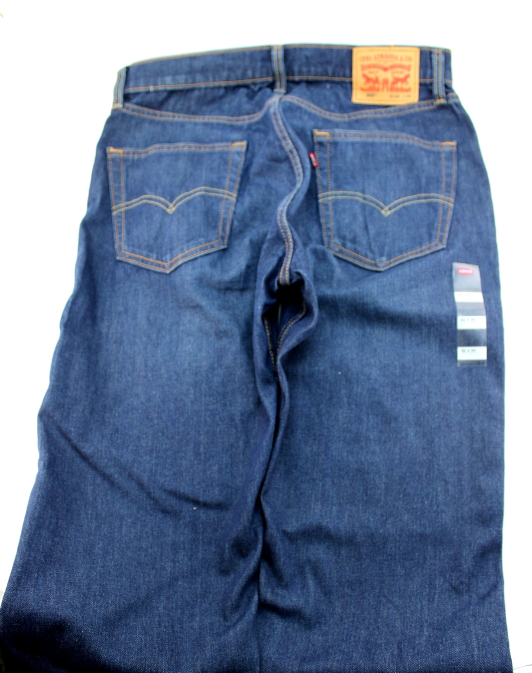 LEVI’S 505 Regular Size 32 x 30 Medium Wash Room At Thigh Men’s Jeans MSRP $69