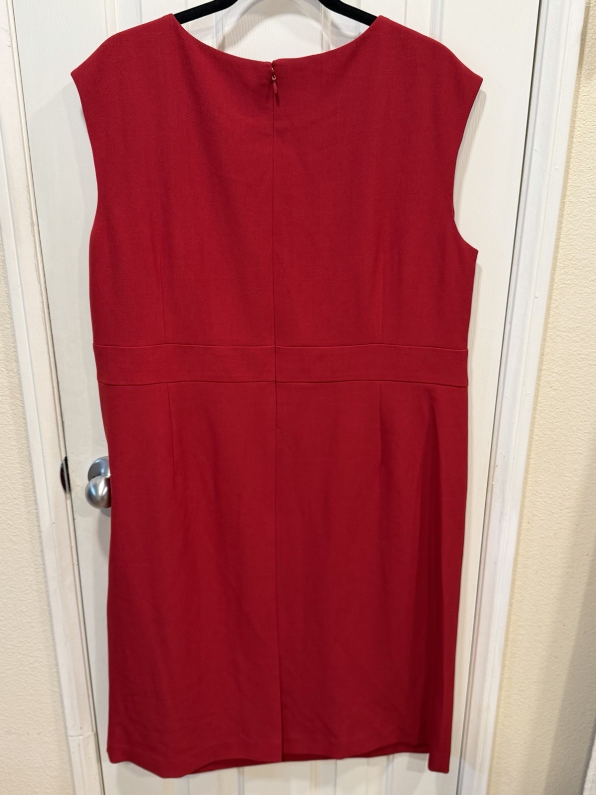 Kasper Women’s Plus 14W Fire Red Solid Round Neck Sleeveless Sheath Knee Dress