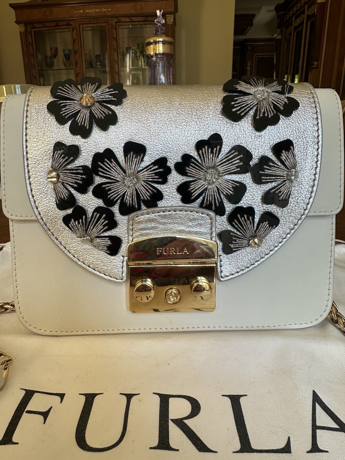 Furla Metropolis Crossbody Leather Bag With 3 Interchangeable Covers