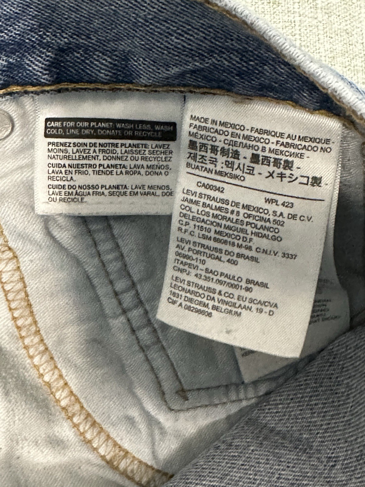 Levi’s 550 Relaxed Fit Medium Blue 100% Cotton Denim Jeans Men’s 36X30