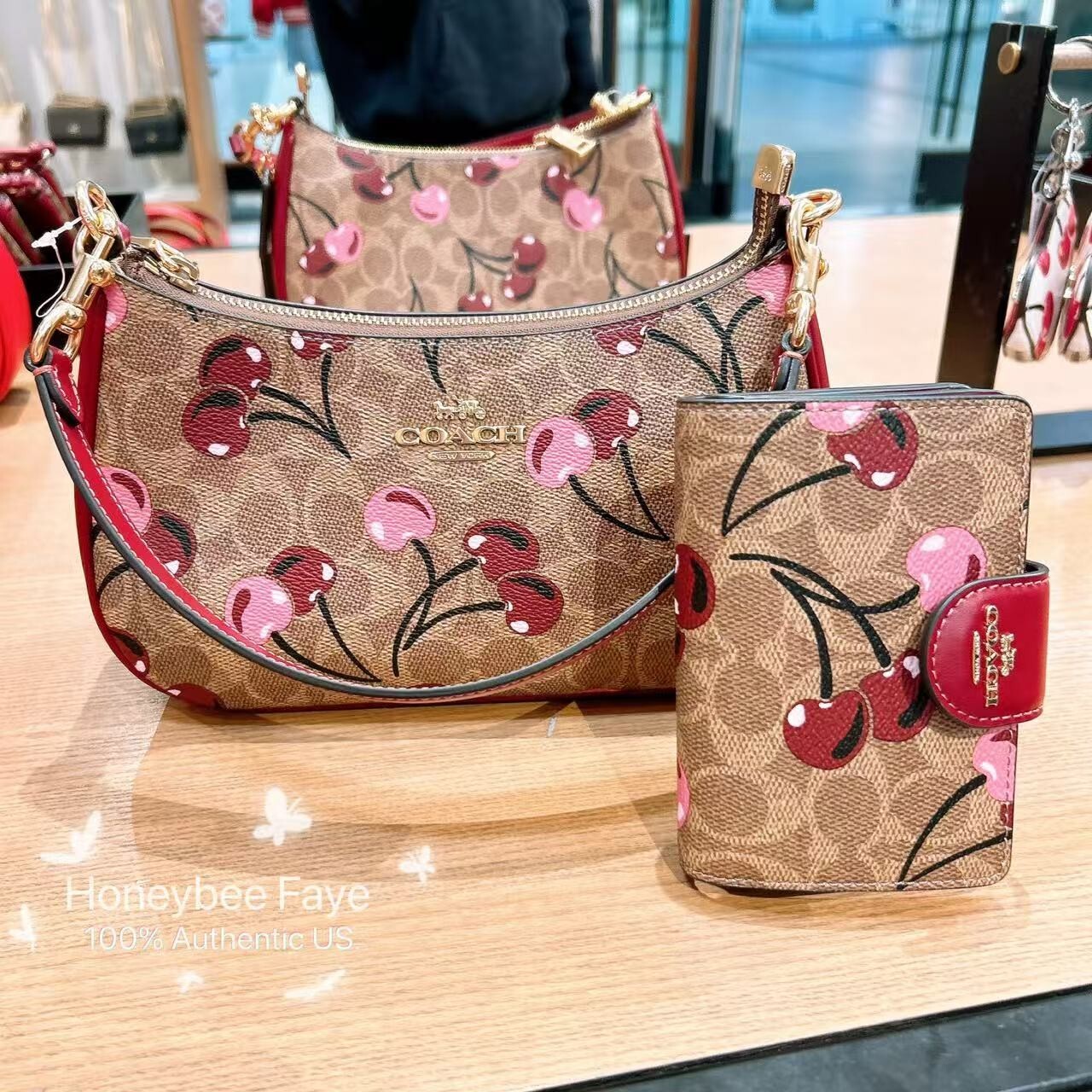 NWT Coach Medium Corner Zip Wallet With Cherry Print CZ342/CZ762 🍒