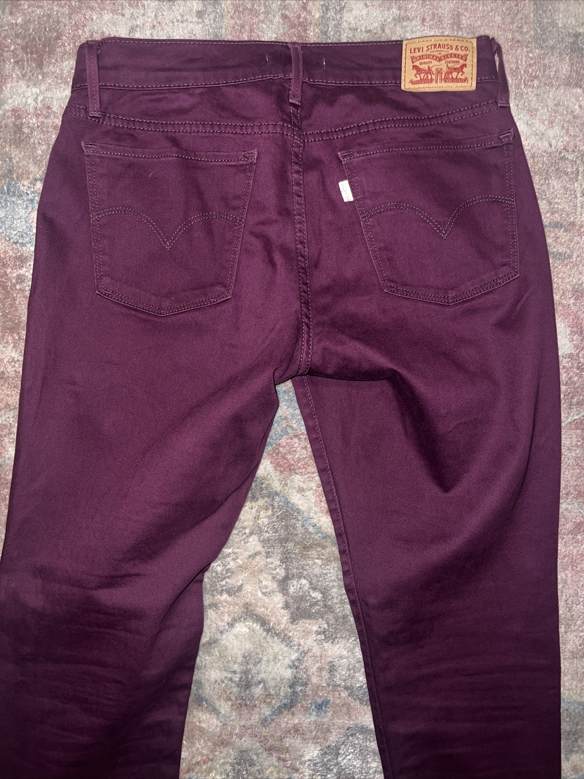 Levi’s Women’s 710 Super Skinny Size 29 Skinny Maroon Jeans – 30Wx29L
