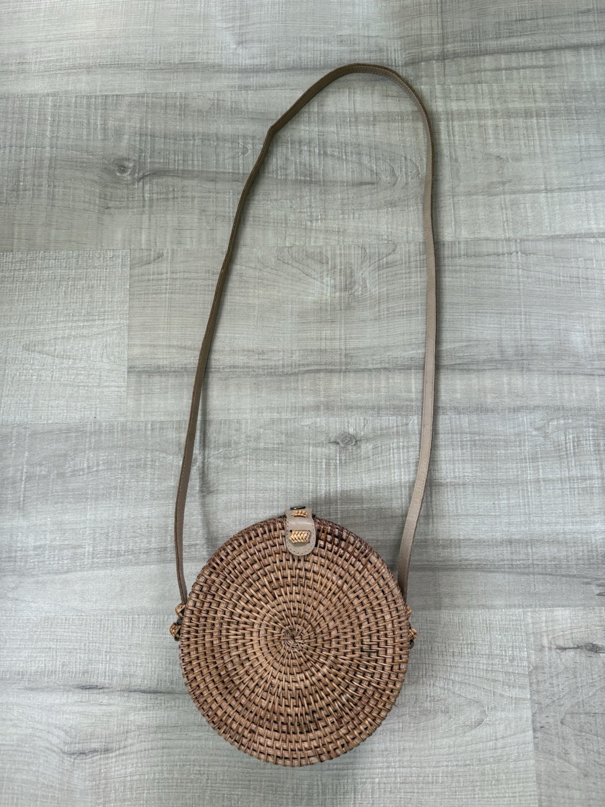 Round Crossbody Bag Brown Snap Closure Detachable Strap Floral Lined