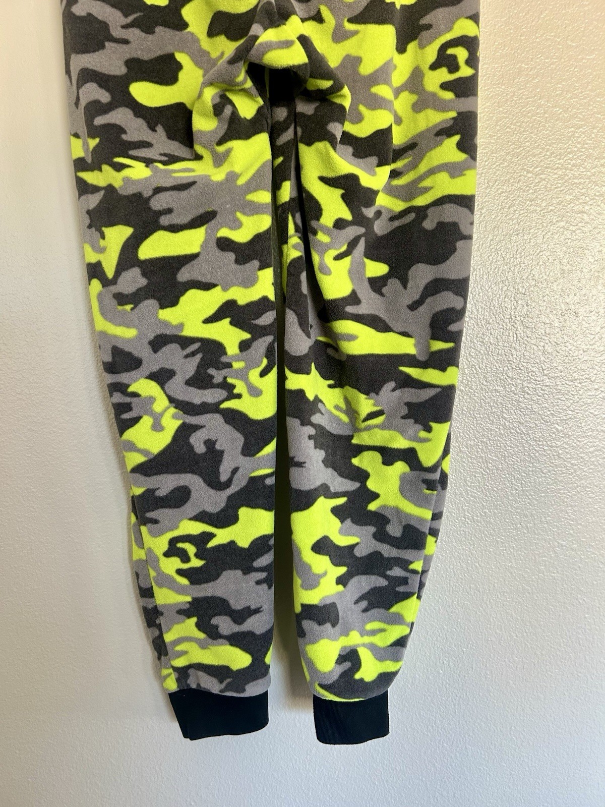 Minecraft & Camouflage Boys Size 12-14 Pajama Sets One Piece Full Zip Hoodie